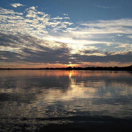 Caprivi Houseboat Safari Lodge Katima Mulilo Exteriör bild