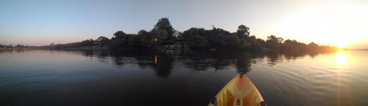 Caprivi Houseboat Safari Lodge Katima Mulilo Exteriör bild
