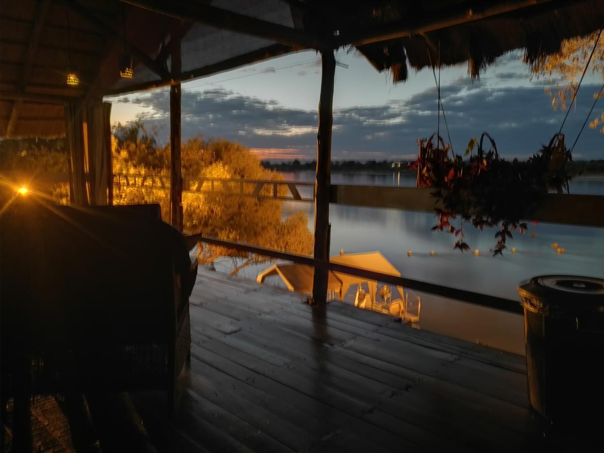 Caprivi Houseboat Safari Lodge Katima Mulilo Exteriör bild