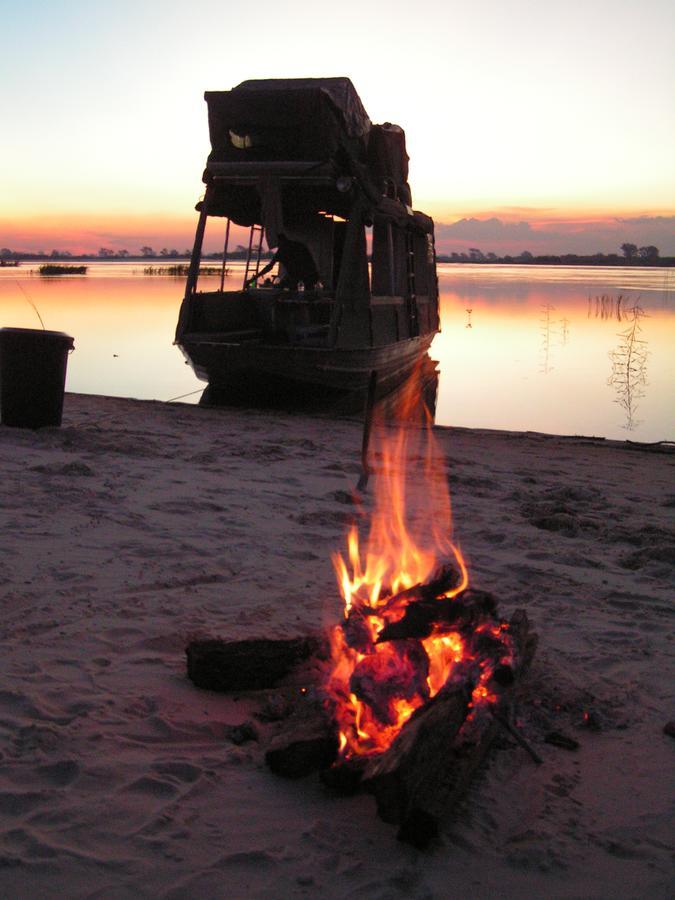 Caprivi Houseboat Safari Lodge Katima Mulilo Exteriör bild